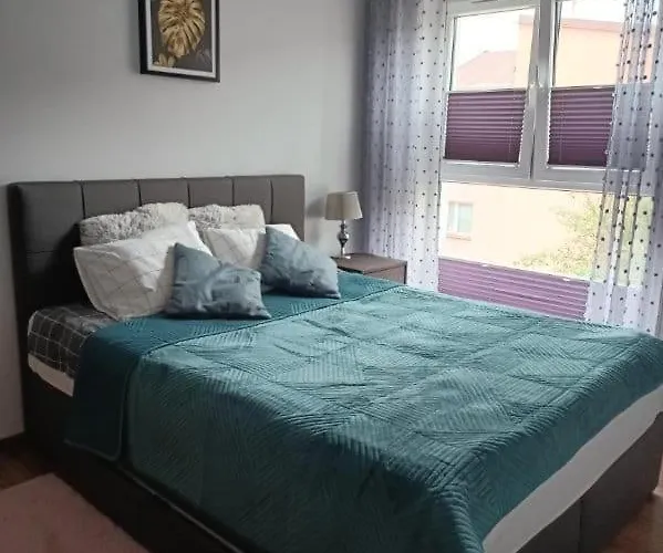 Powstańców 32 * Zielonka (Wolomin)